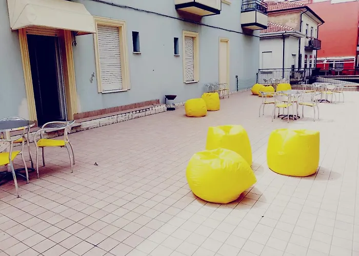 Hotel Ideale Young People Under 40